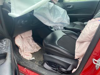 2018 Jeep Compass Altitude 4x4 - Interior Front Seat Image